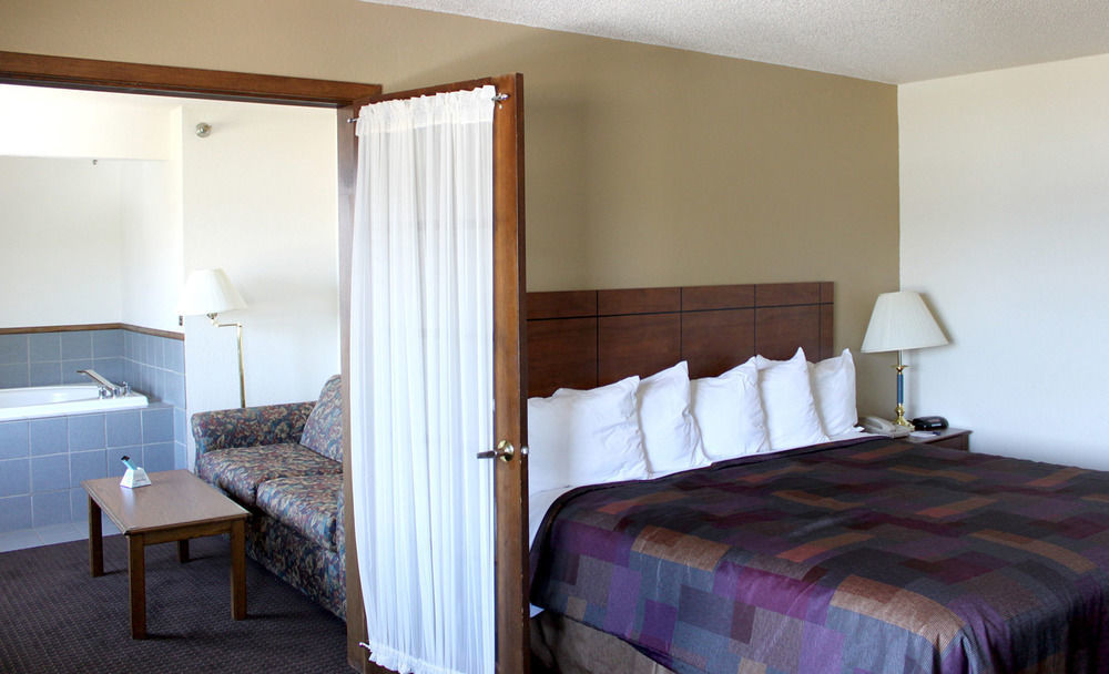 Americinn By Wyndham Lake City מראה חיצוני תמונה